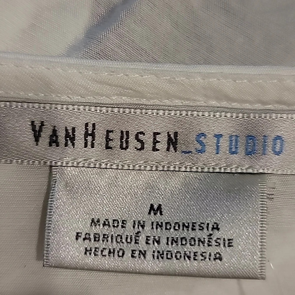 Van Heusen Studio White blouse. NWT - Picture 5 of 8